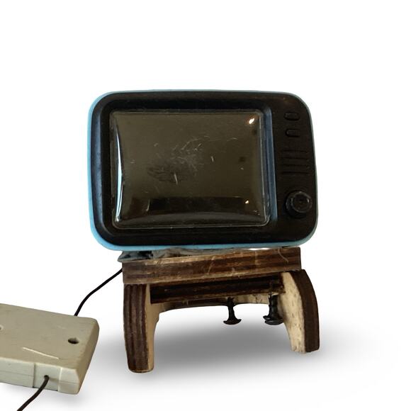 Silvergear® Mini TV Retro Video Game Console - Picture 6 of 8